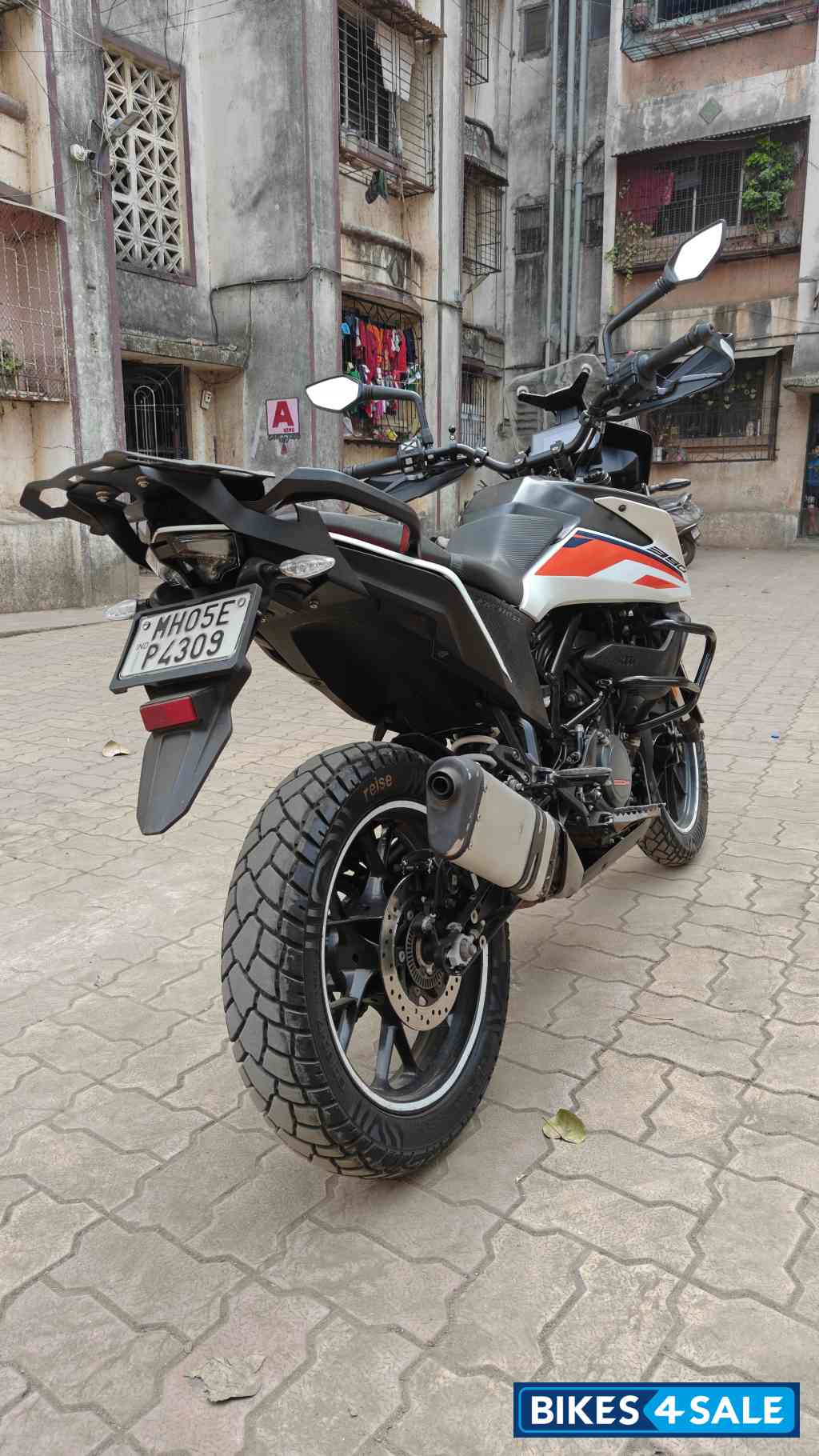 Ceramic White KTM 390 Adventure