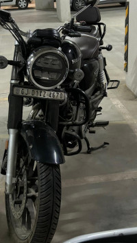 Black Honda CB350 DLX Pro