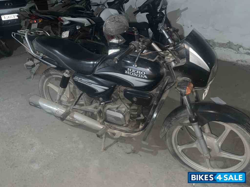 Black And Silver Hero Splendor Plus