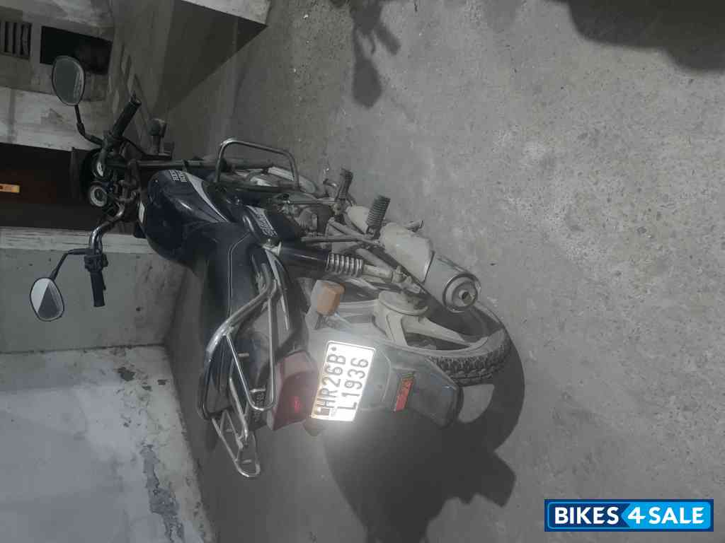 Black And Silver Hero Splendor Plus