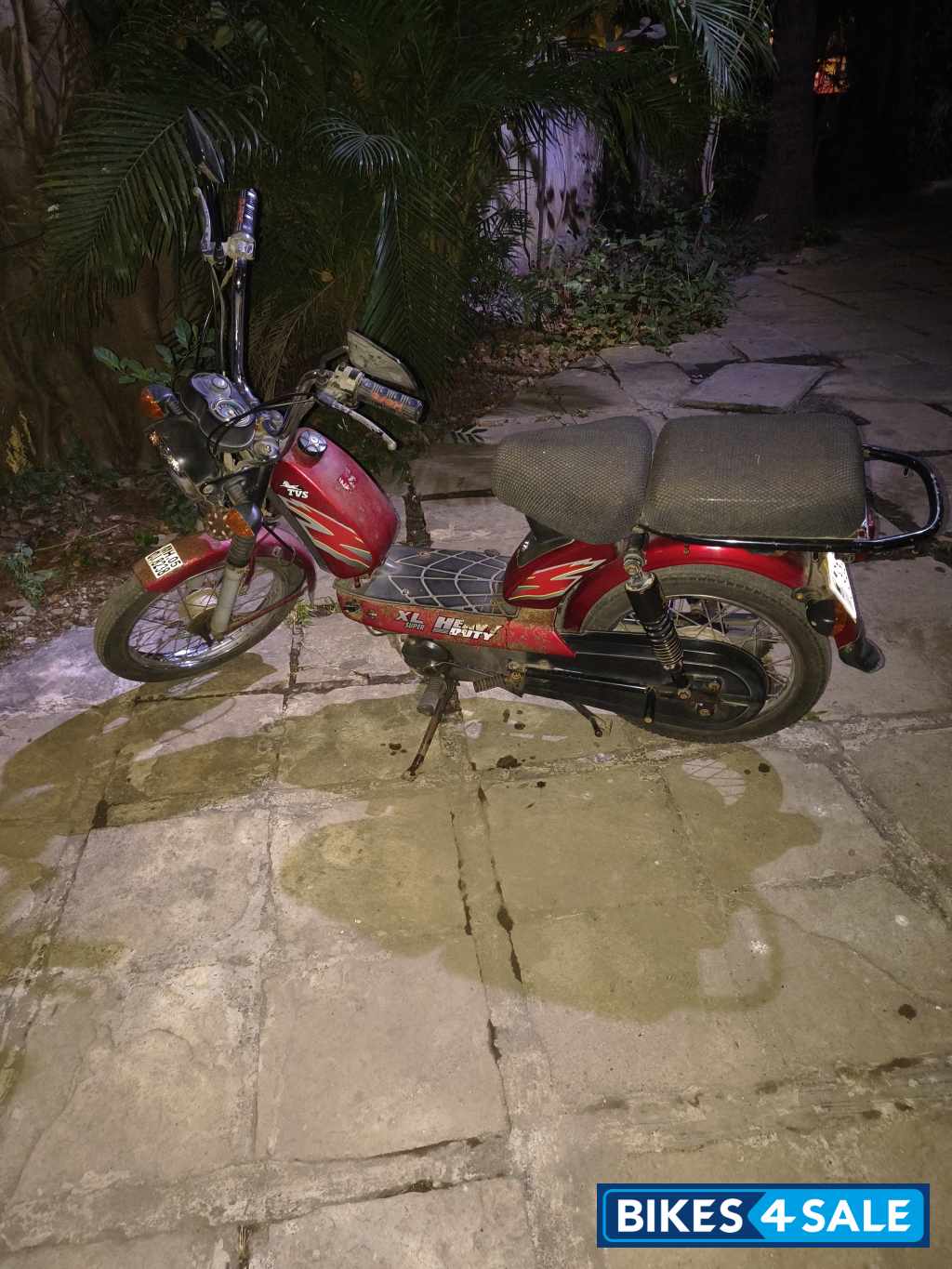 Red TVS XL Super Heavy Duty