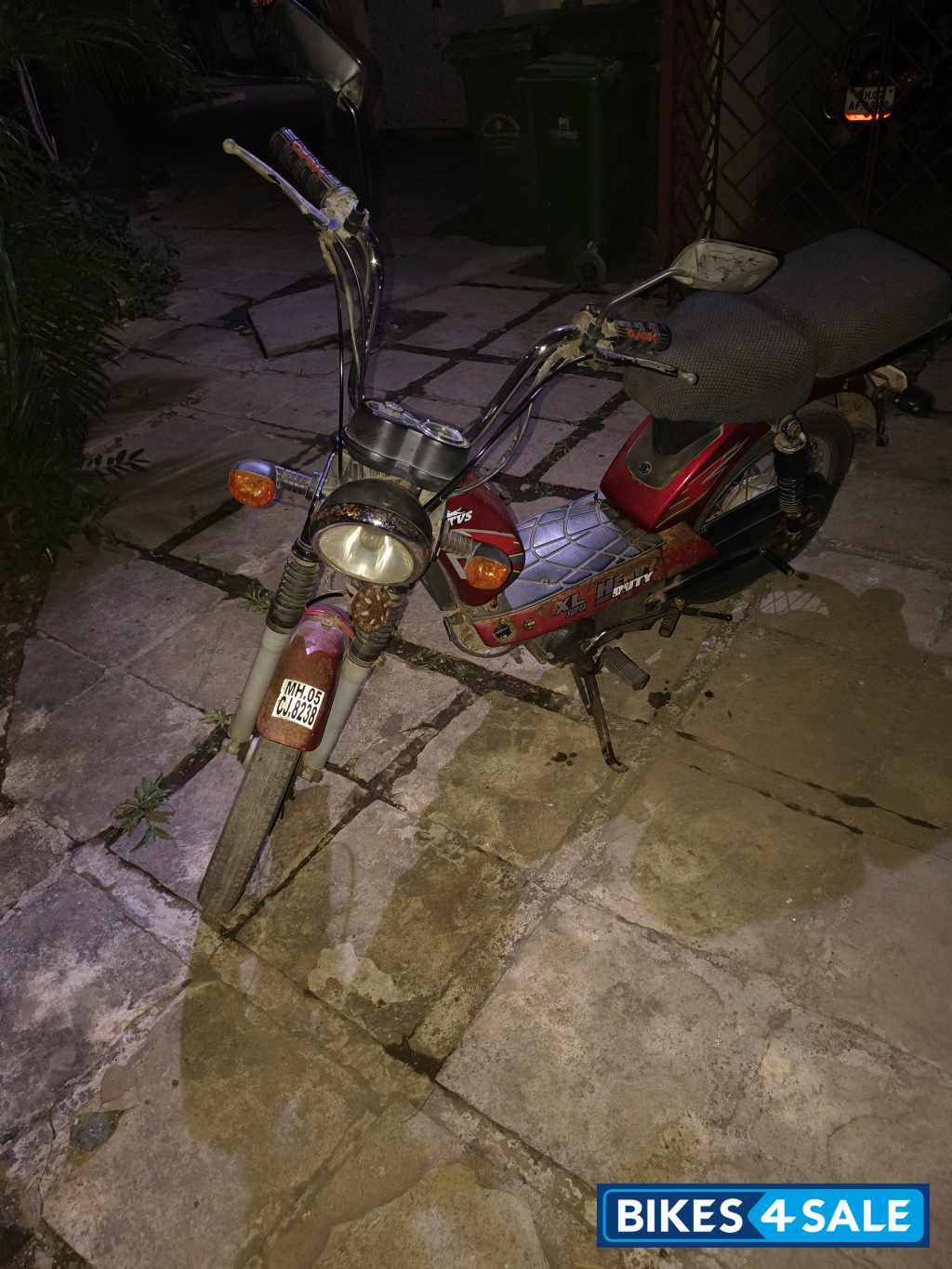 Red TVS XL Super Heavy Duty