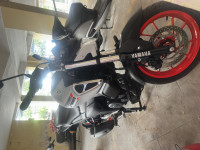 Ice White Yamaha FZ-S FI Ver 4.0 DLX