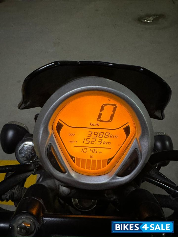 Bajaj Avenger Street 220