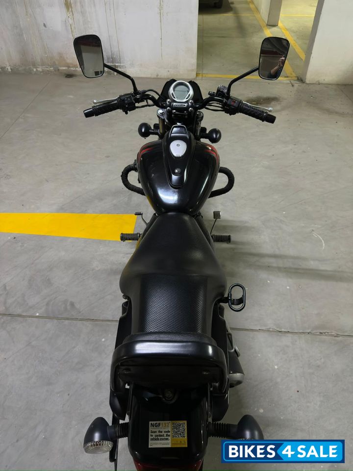 Bajaj Avenger Street 220