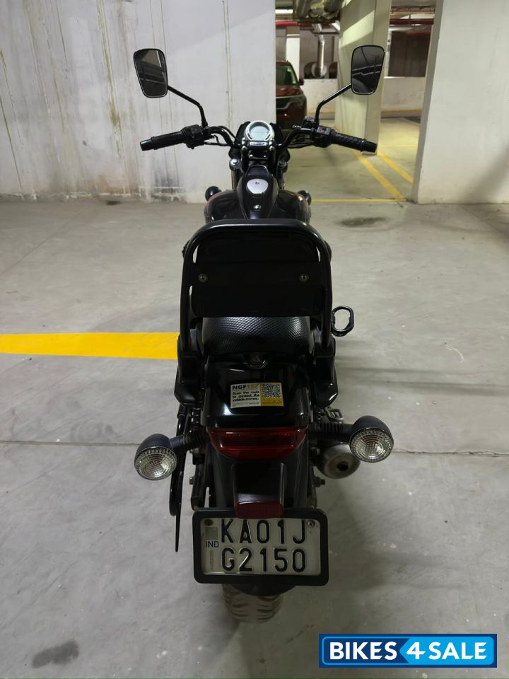 Bajaj Avenger Street 220