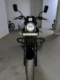 Bajaj Avenger Street 220