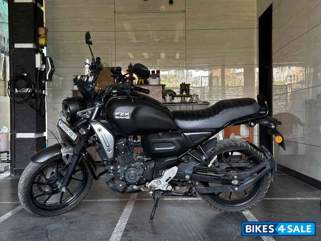 Black Yamaha FZ-X