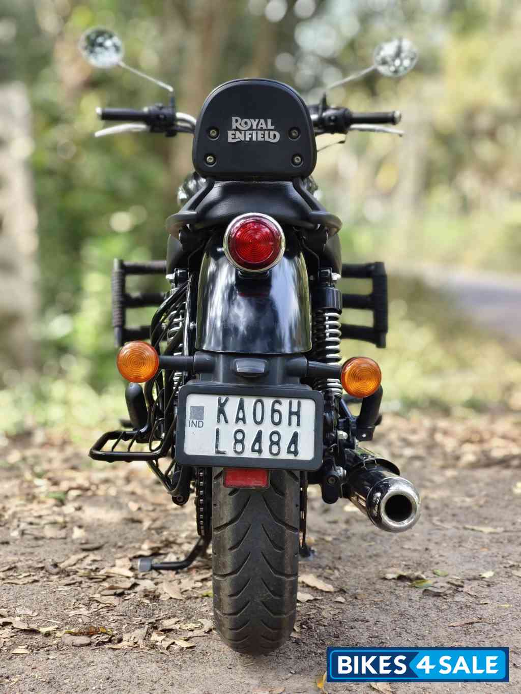 Stellar Black Royal Enfield Meteor 350