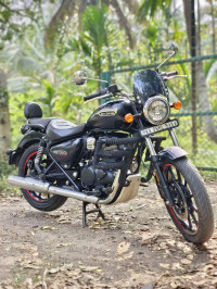 Stellar Black Royal Enfield Meteor 350