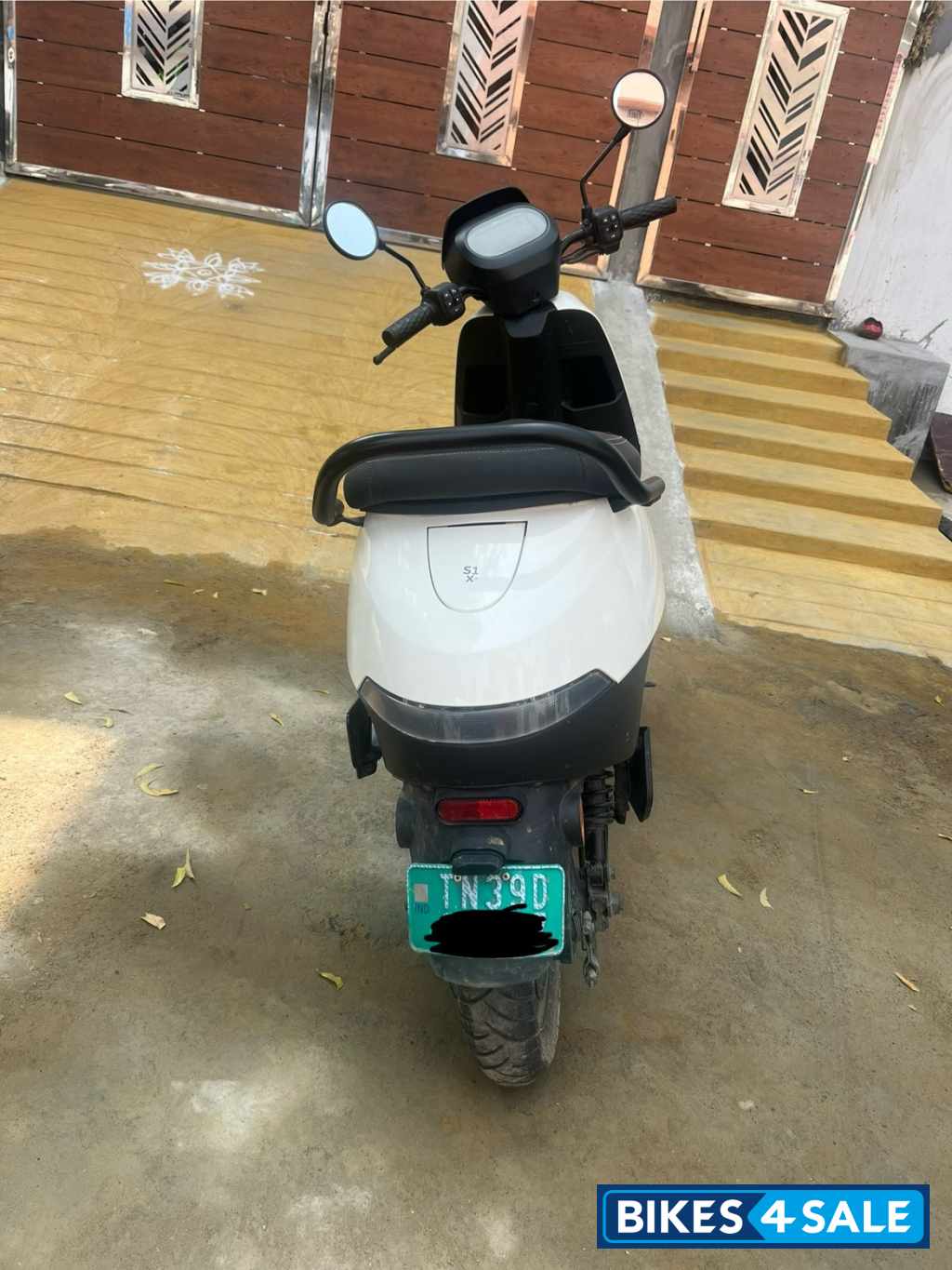 Porcelain White Ola S1X Plus