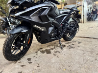 Bajaj Pulsar RS 200 BS6
