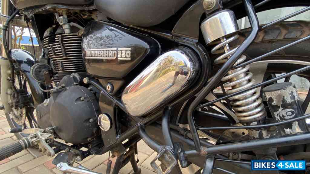Flicker Black Royal Enfield Thunderbird TwinSpark 350 Flicker Black Royal Enfield Thunderbird TwinSpark 350