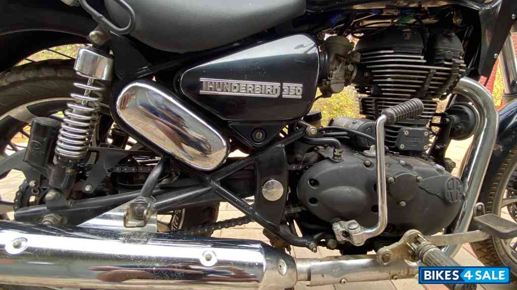 Flicker Black Royal Enfield Thunderbird TwinSpark 350 Flicker Black Royal Enfield Thunderbird TwinSpark 350