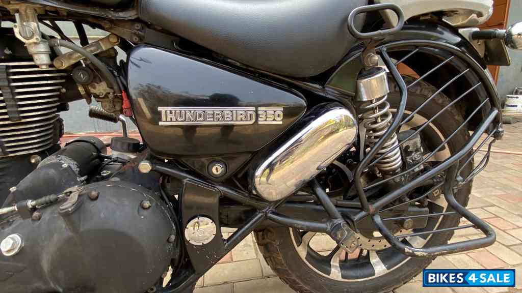 Flicker Black Royal Enfield Thunderbird TwinSpark 350 Flicker Black Royal Enfield Thunderbird TwinSpark 350