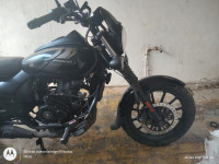 Bajaj Avenger Street 220
