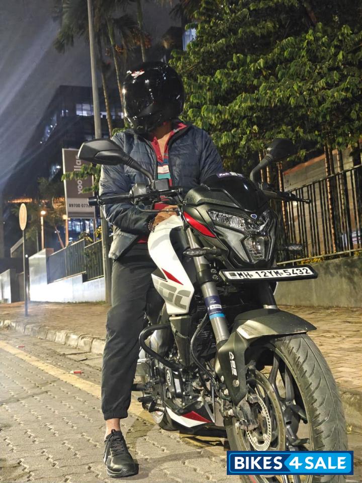 Bajaj Pulsar 200 NS