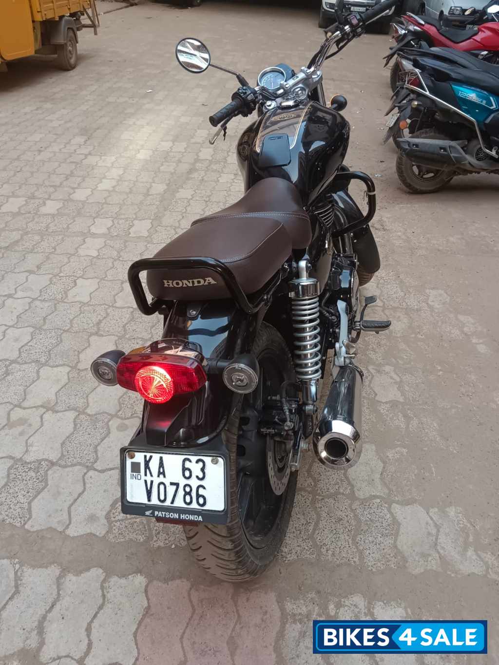 Honda CB350C DLX Pro Special Edition