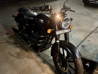 Royal Enfield Classic Stealth Black