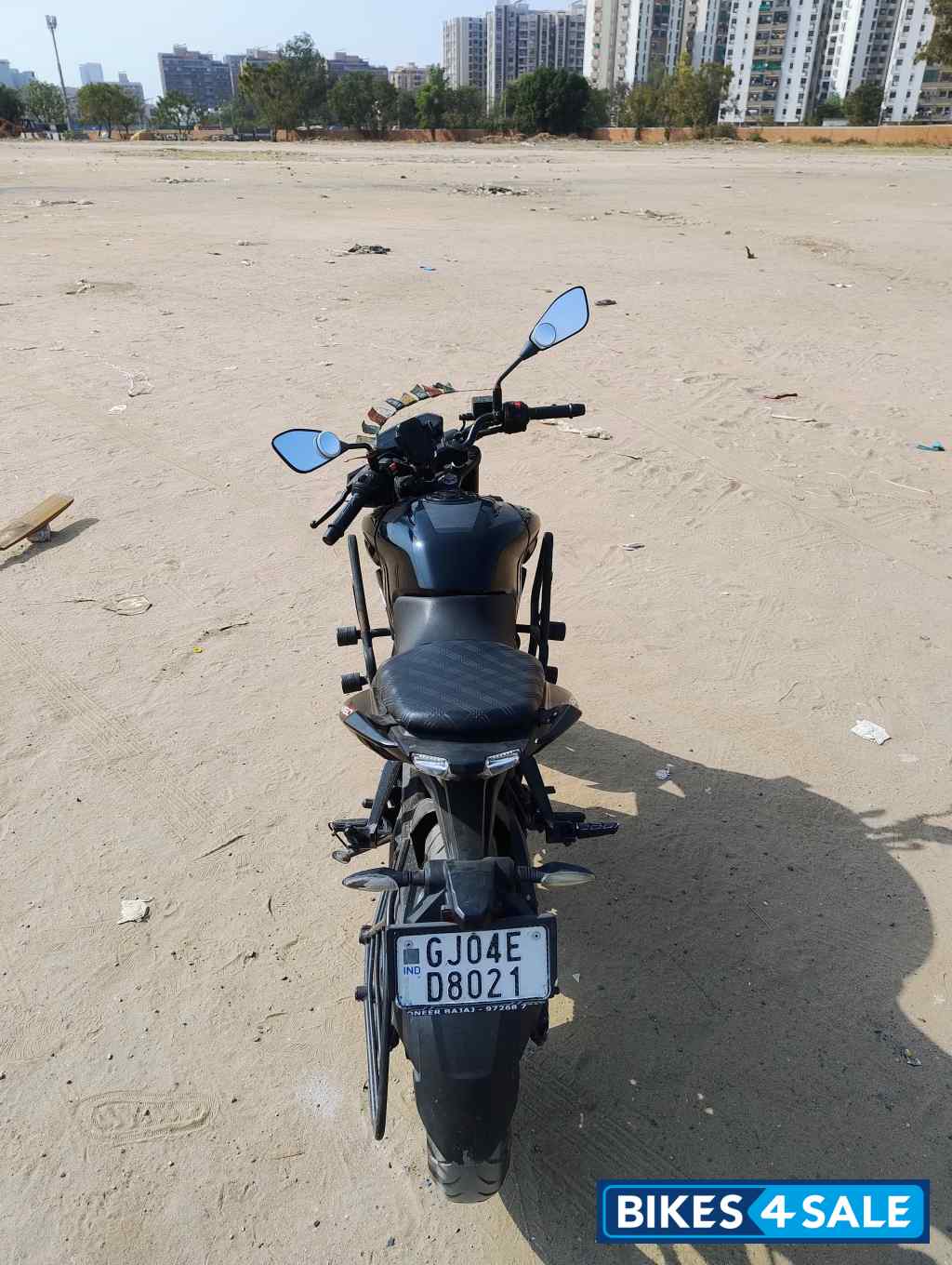 Black Bajaj Pulsar N160