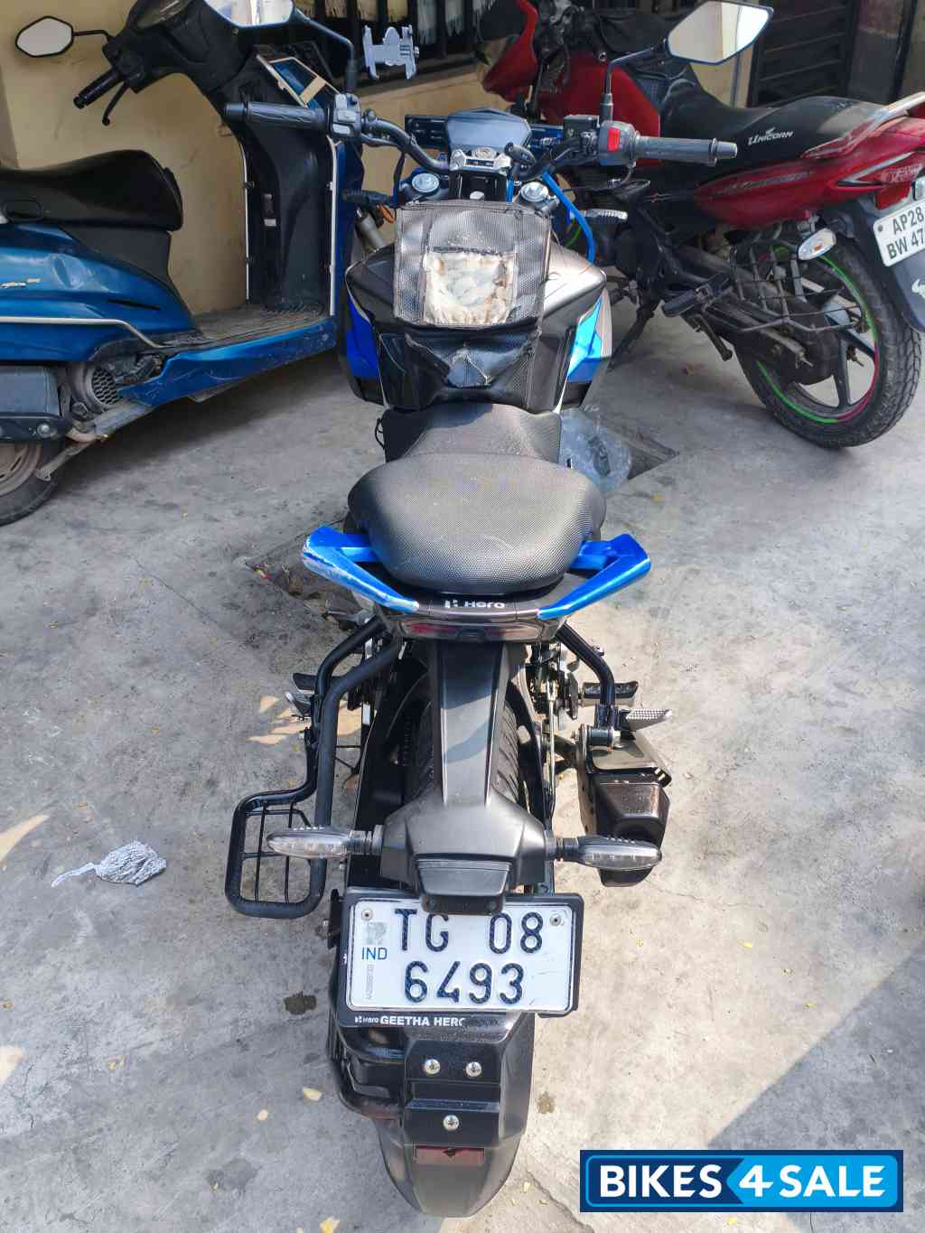 Cocktails Blue Hero Xtreme 125R