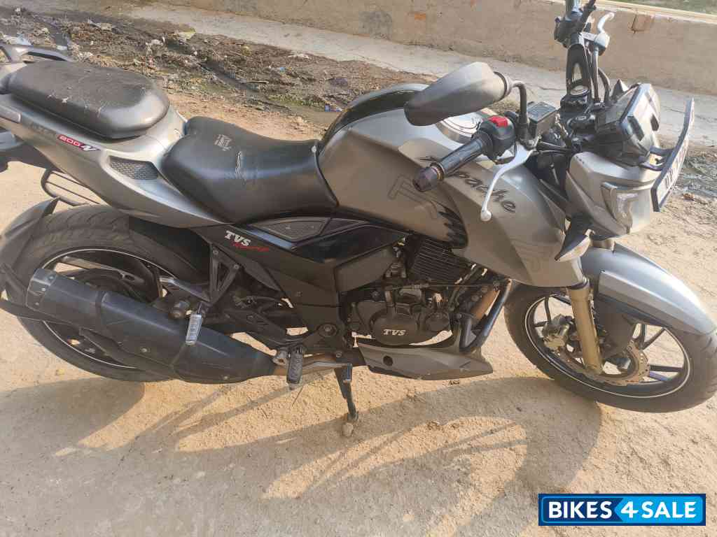 Gray TVS Apache RTR 200 4V