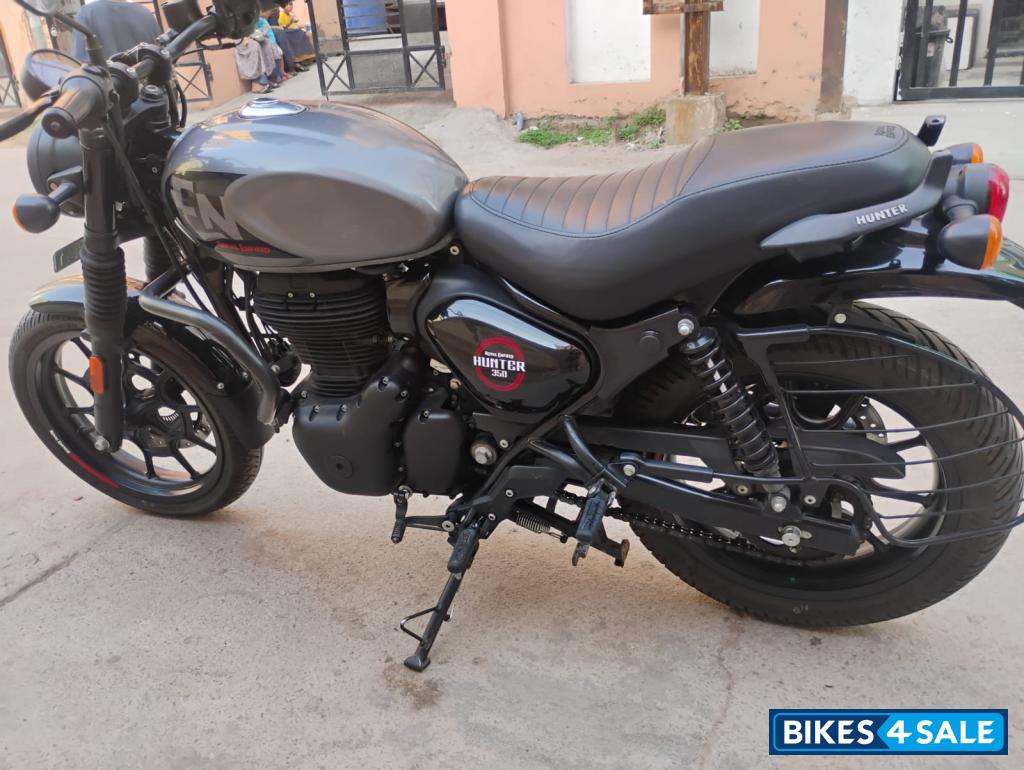Royal Enfield Hunter 350 Retro