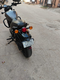 Royal Enfield Hunter 350 Retro