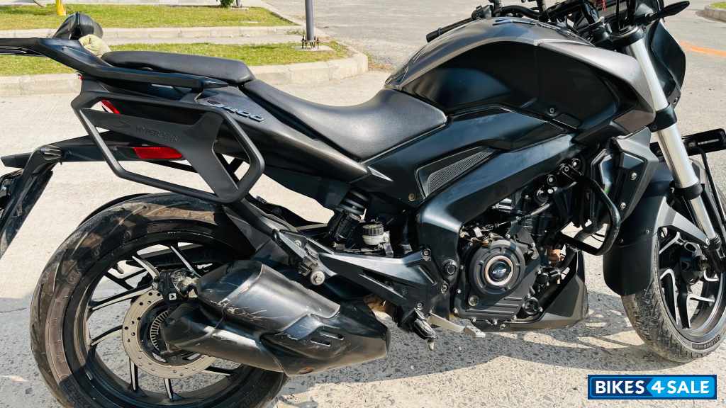 Black Bajaj Dominar 400 ABS BS6