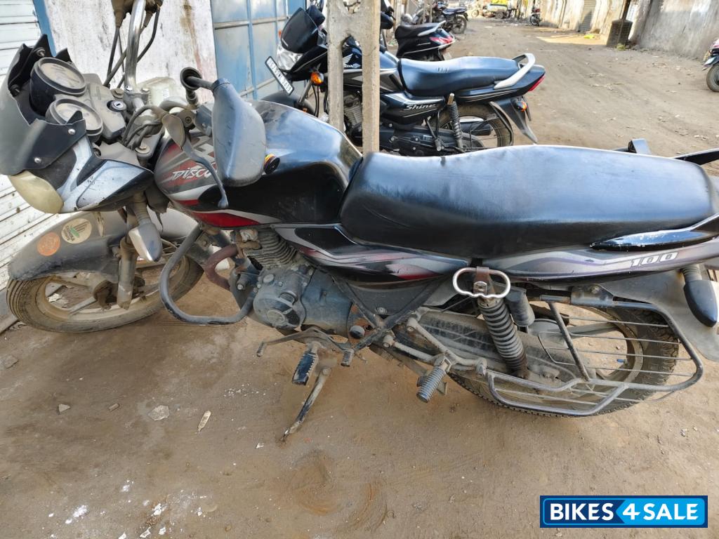 Red And Black Bajaj Discover 100M