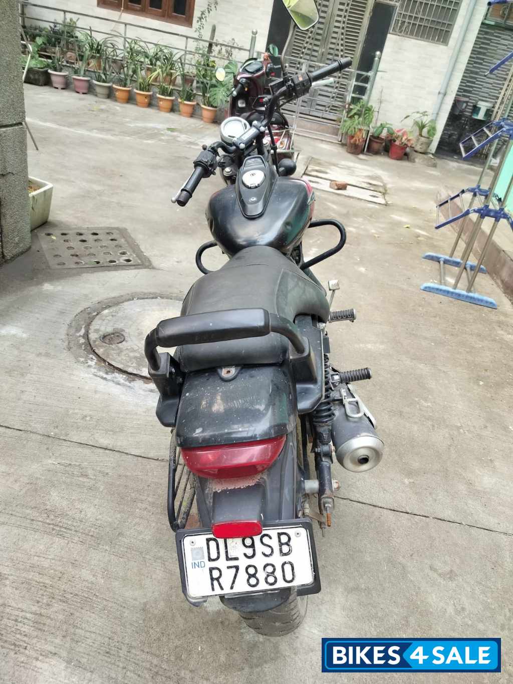 Bajaj Avenger Street 220