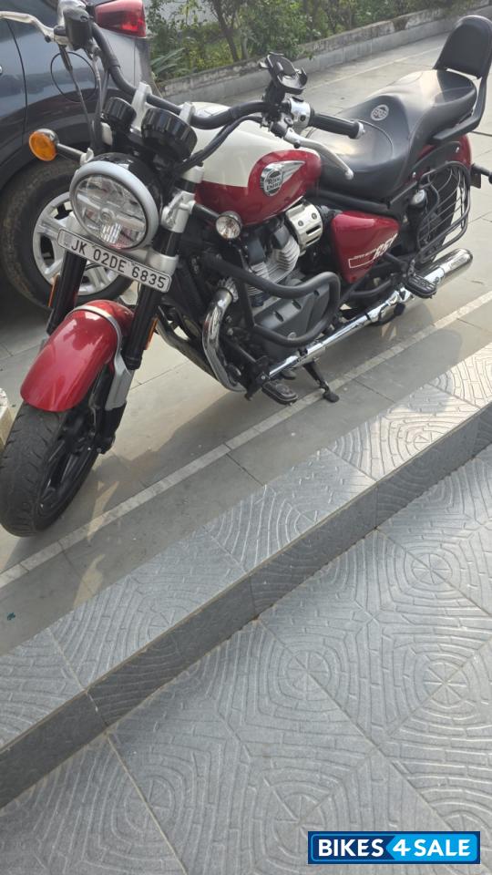 Royal Enfield Super Meteor 650