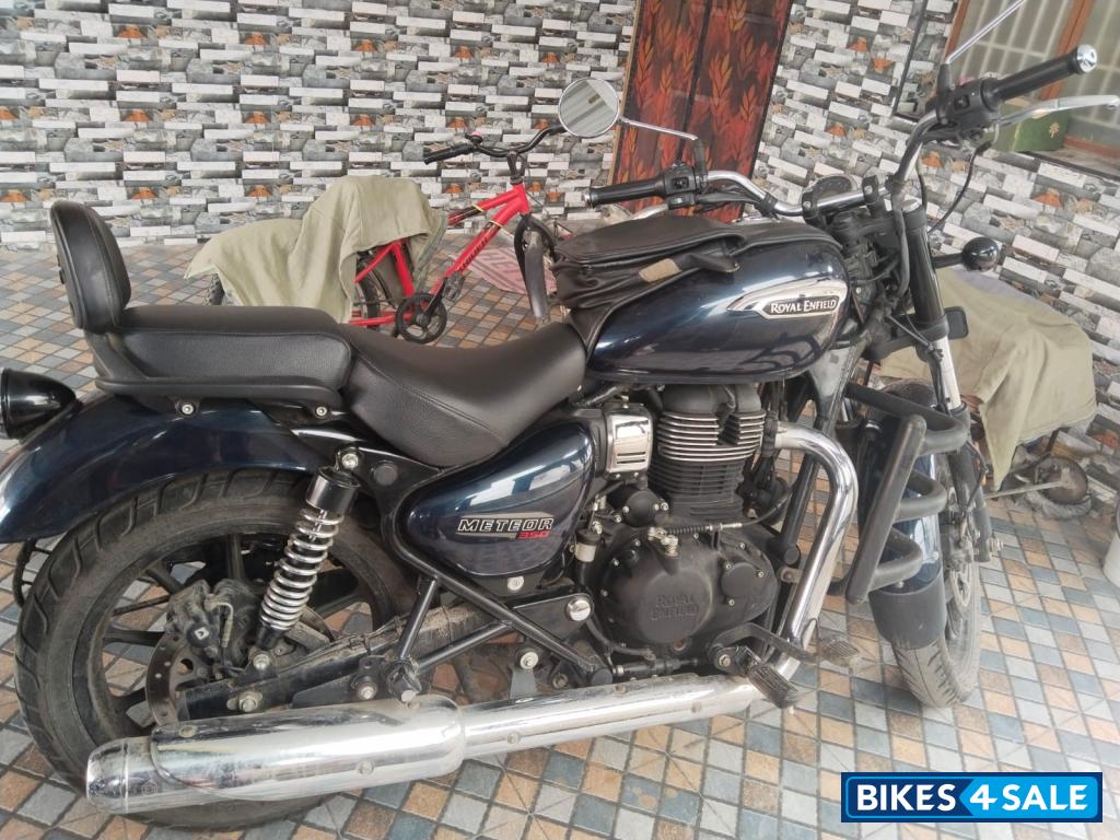 Royal Enfield Meteor 350 Stellar