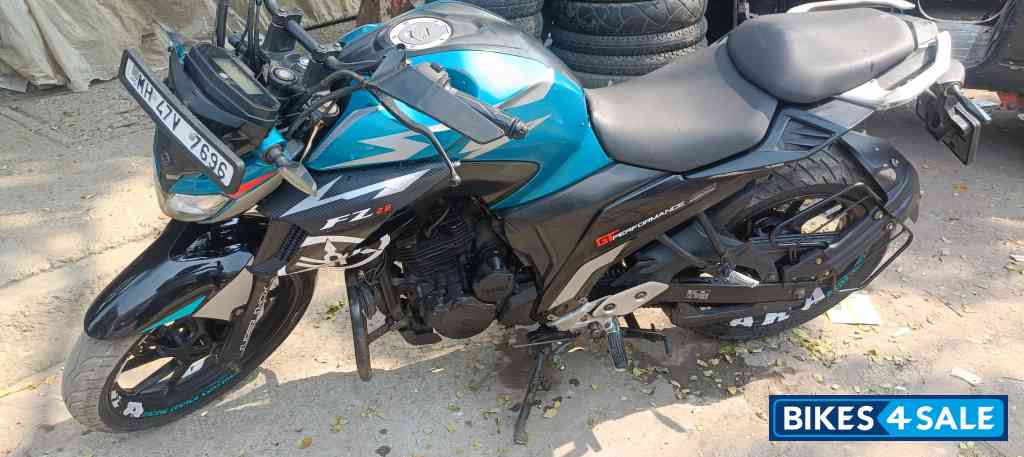 Yamaha FZ25