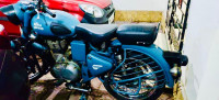 Royal Enfield Classic Squadron Blue