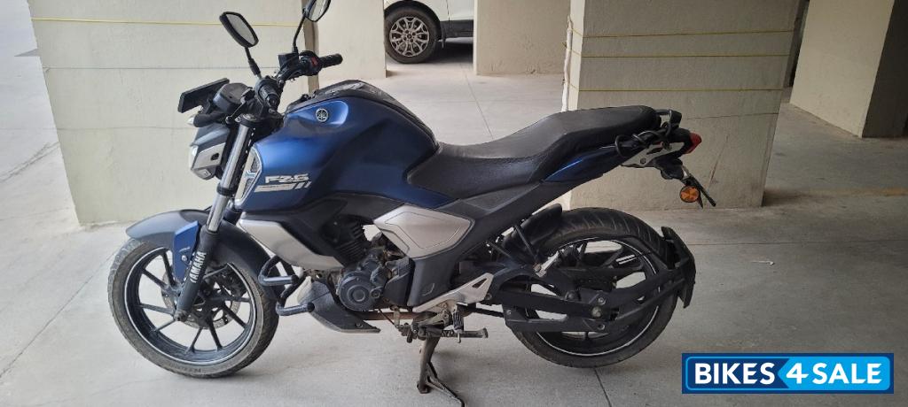 Matt Blue Yamaha FZ-S FI V3