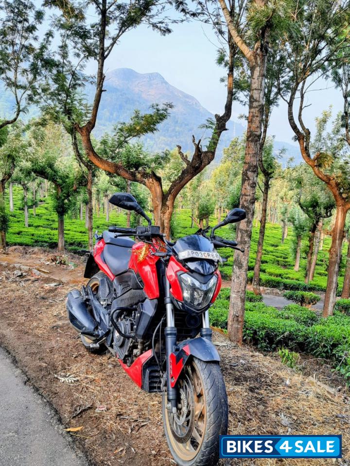 Canyon Red Bajaj Dominar 400 Disc