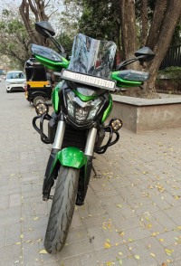 Savanna Green Bajaj Dominar 400 ABS BS6