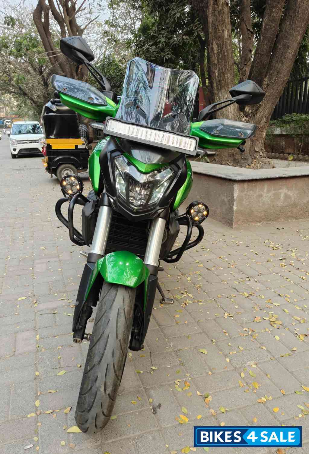 Savanna Green Bajaj Dominar 400 ABS BS6