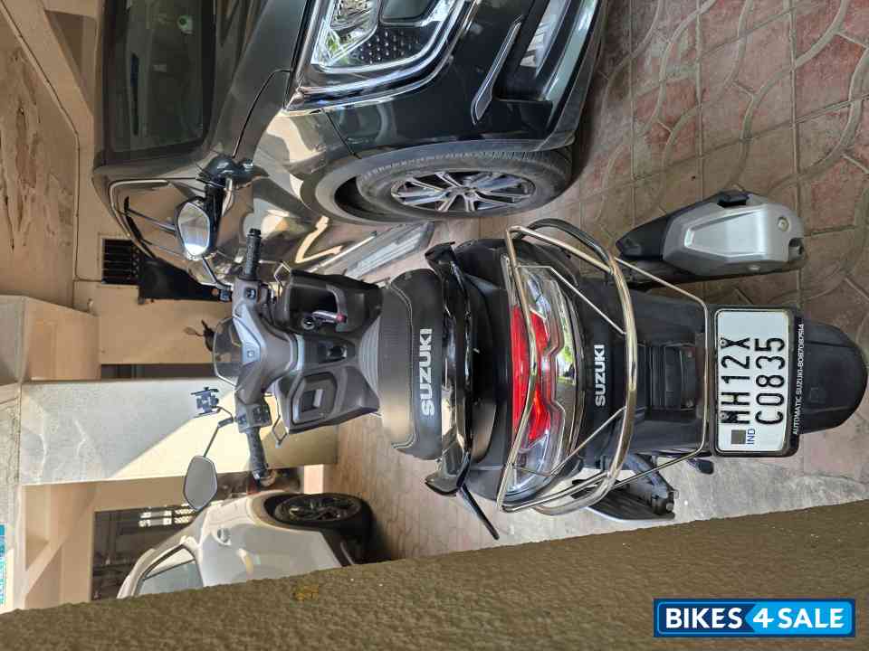 Matt Black Suzuki Burgman Street EX Matt Black Suzuki Burgman Street EX