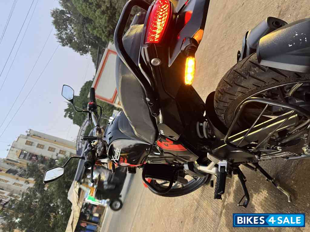 Black Hero XPulse 200T 4V