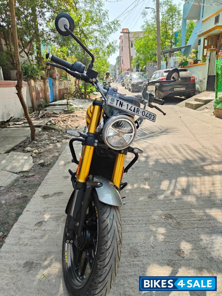 Yellow Triumph Speed 400 2025