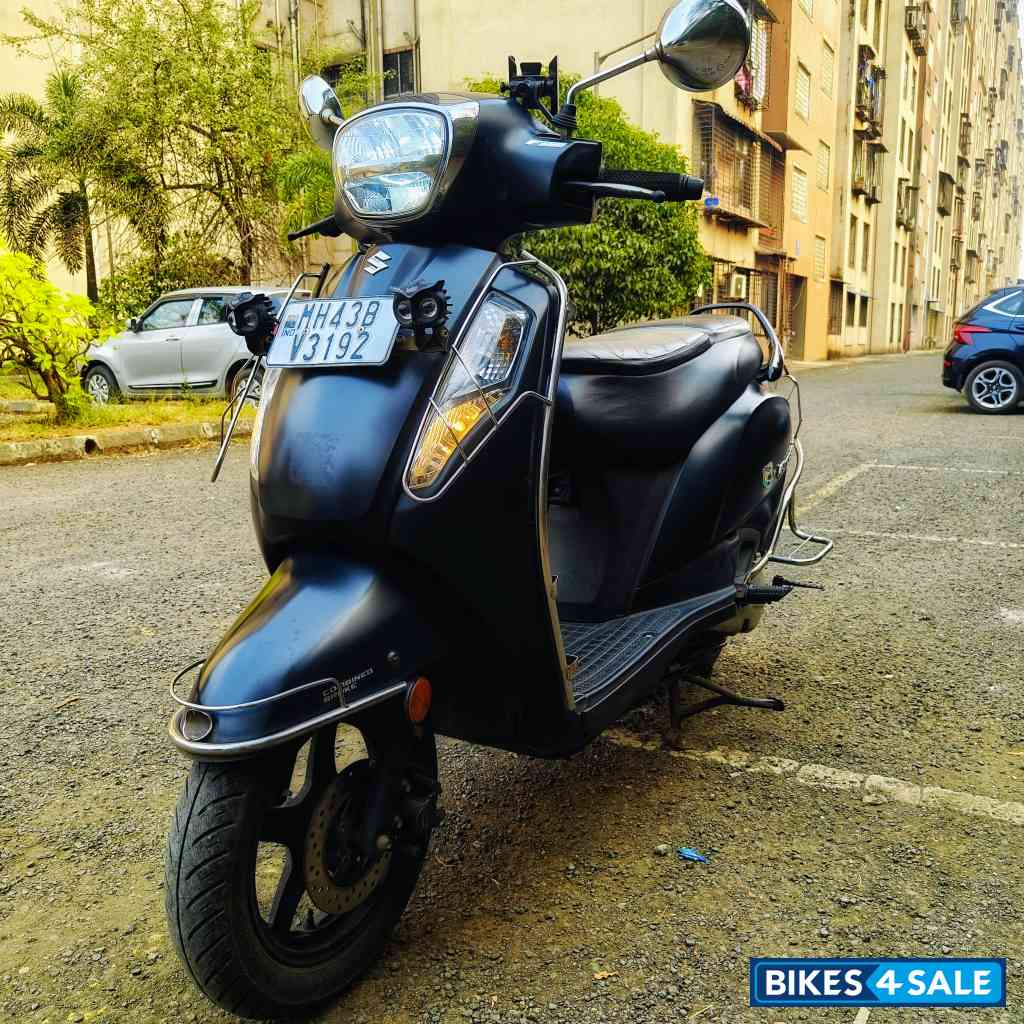 Matte Black Suzuki Access 125 Special Edition BS6