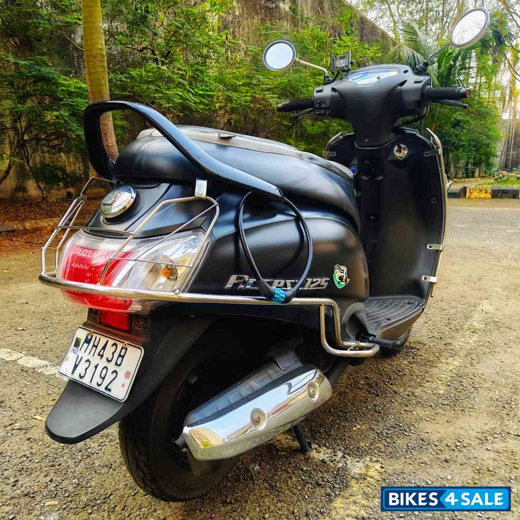 Matte Black Suzuki Access 125 Special Edition BS6