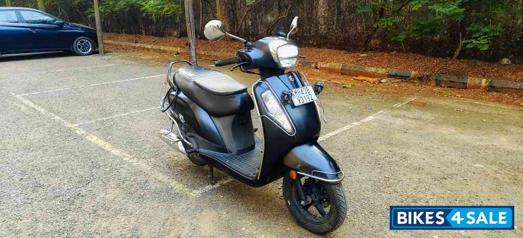 Matte Black Suzuki Access 125 Special Edition BS6