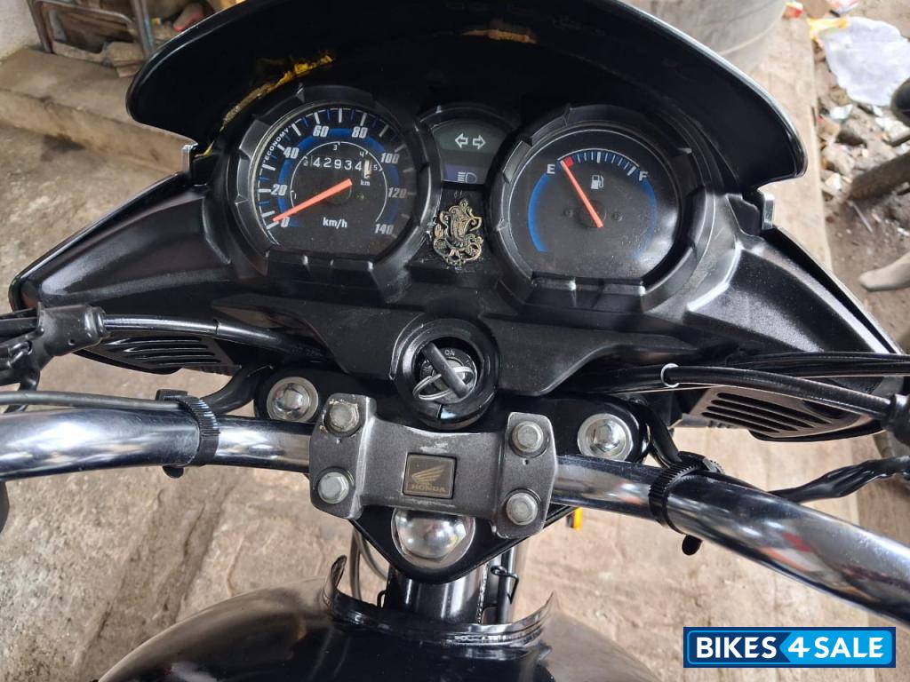 Black Red Honda Shine 125 Drum