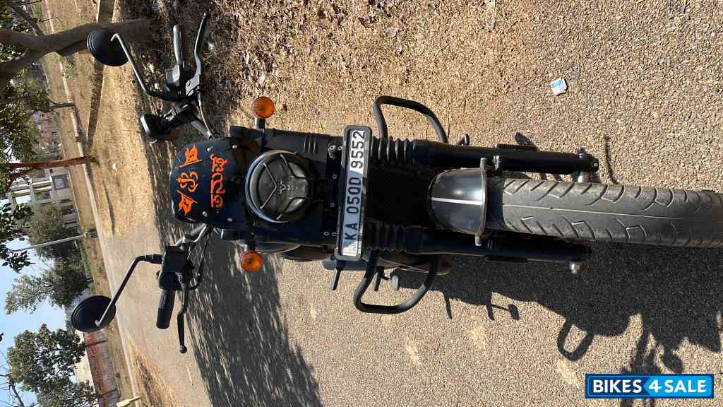 Yezdi Roadster Dual Tone Yezdi Roadster Dual Tone