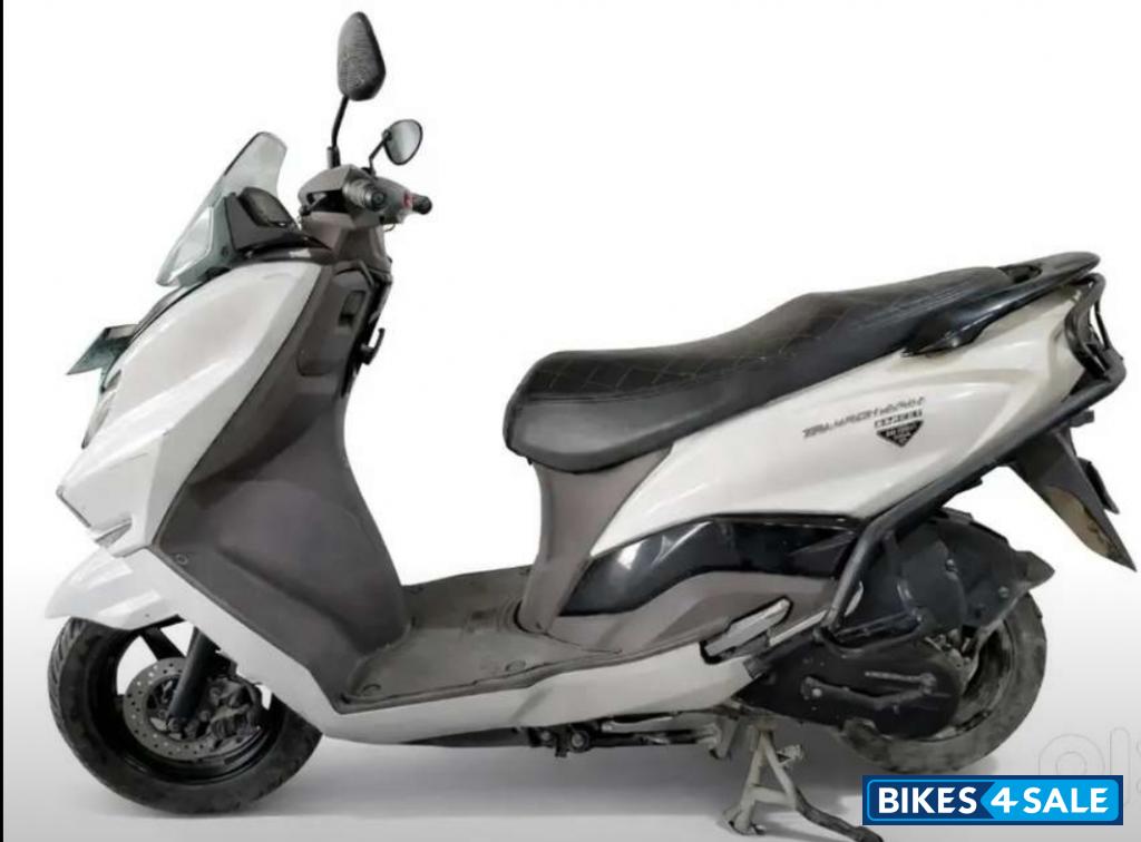 Suzuki Burgman Street BS6