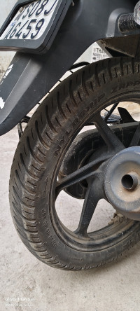 Black Honda Unicorn 160 BS6