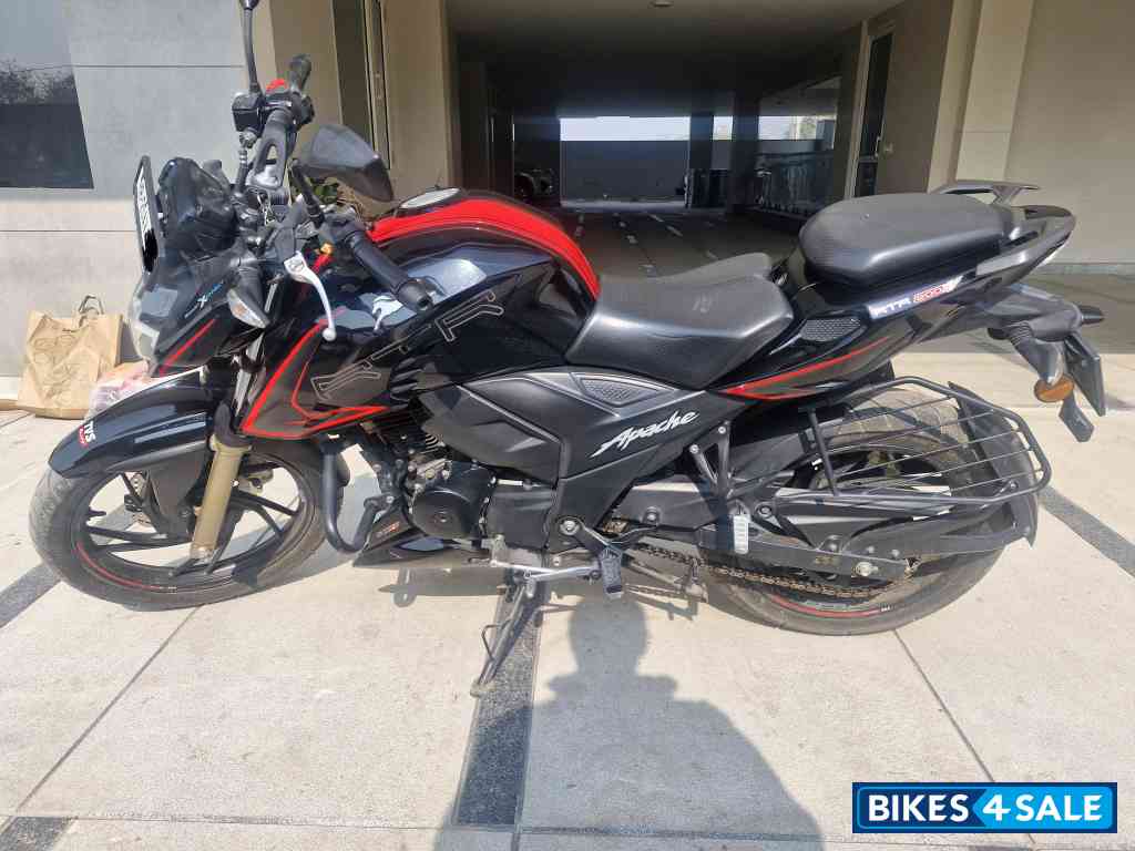 TVS Apache RTR 200 4V 2022